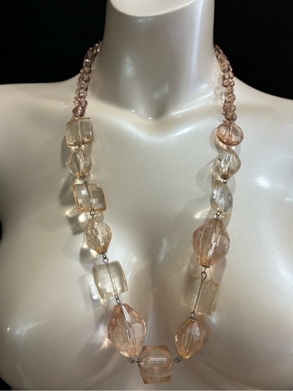 Stunning Retro Statement Necklace Peach & Clear Faceted Acrylic Beaded Necklace